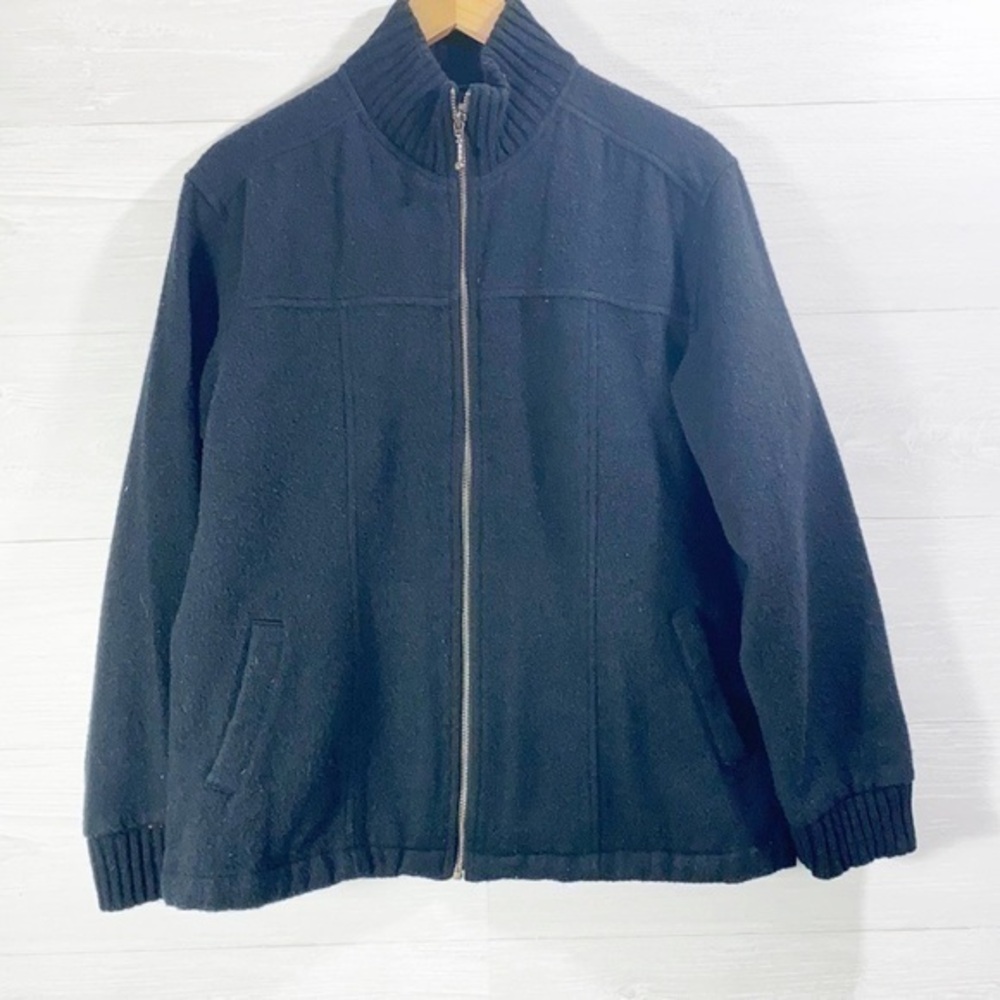 Columbia women’s wool jacket Size L color Black
